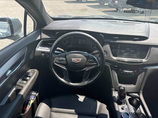 2023 Cadillac XT5 Luxury