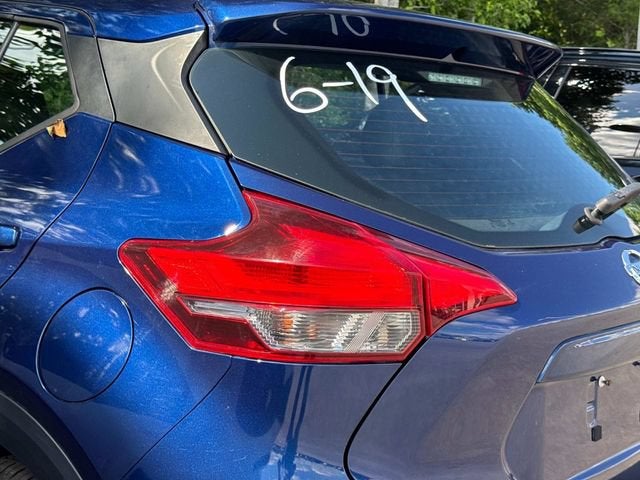 2019 Nissan Kicks SR