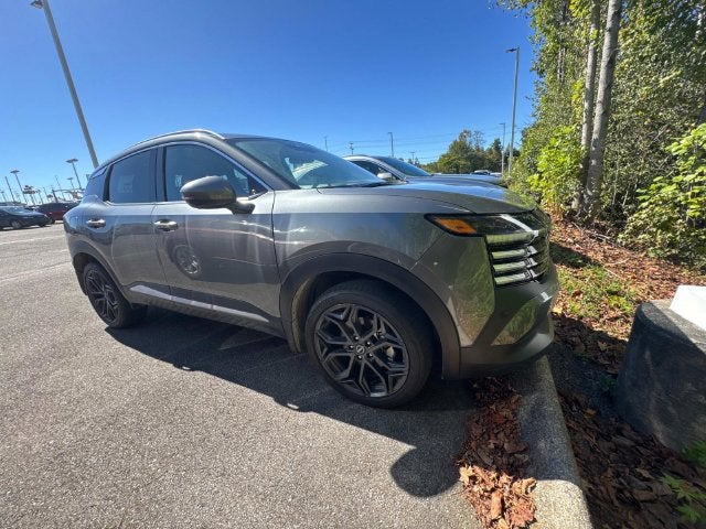 2025 Nissan Kicks SR FWD