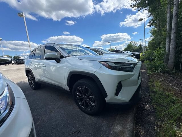 2022 Toyota RAV4 Hybrid XLE Premium