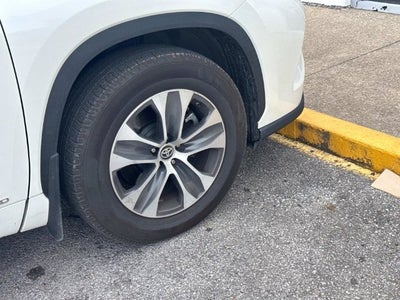 2020 Toyota Highlander Hybrid XLE