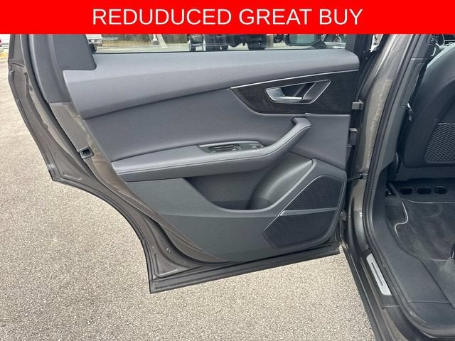 2025 Audi Q7 Premium Plus