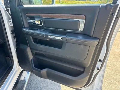 2017 RAM 1500 Laramie Crew Cab 4x4 5'7" Box