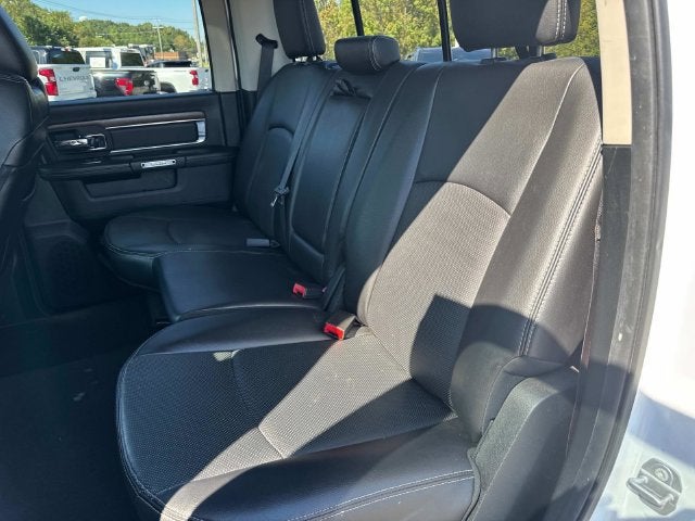 2017 RAM 1500 Laramie Crew Cab 4x4 5'7" Box