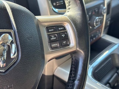 2017 RAM 1500 Laramie Crew Cab 4x4 5'7" Box