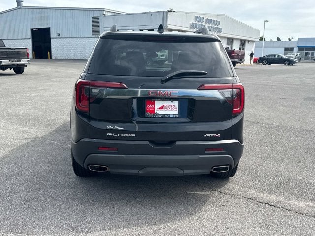2023 GMC Acadia AT4