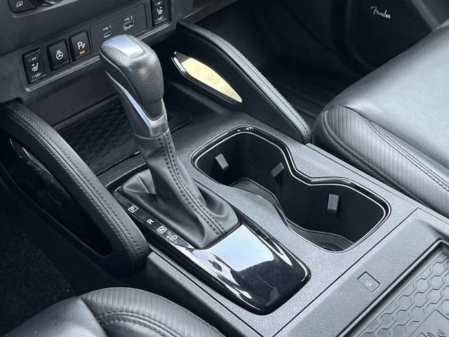 2022 Nissan Frontier Crew Cab PRO-X 4x2