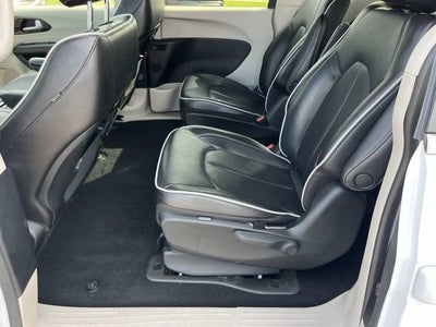 2022 Chrysler Pacifica Hybrid Limited