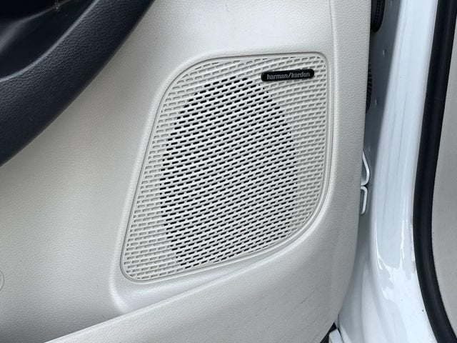 2022 Chrysler Pacifica Hybrid Limited