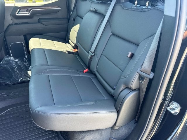 2026 GMC Sierra 1500 SLT - Photo 15