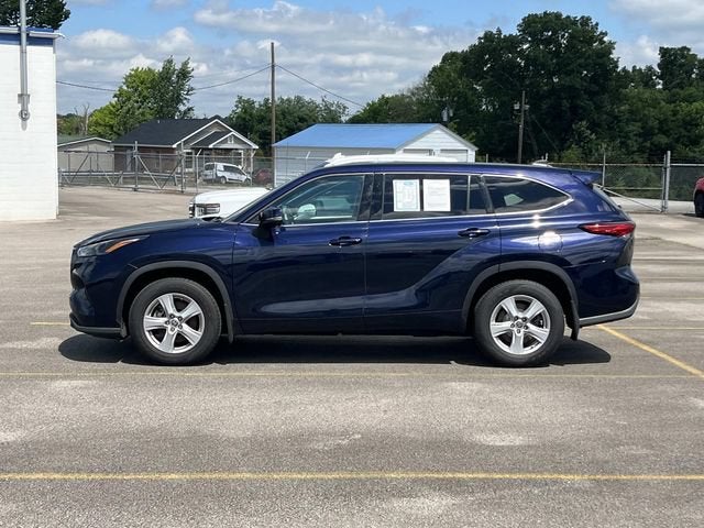 2022 Toyota Highlander LE