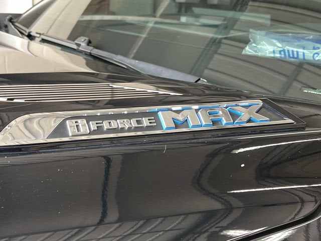 2023 Toyota Tundra Hybrid Platinum